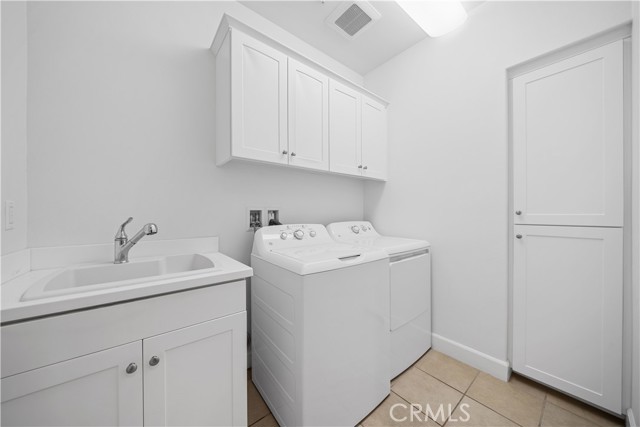 Detail Gallery Image 23 of 37 For 67 Runner, Irvine,  CA 92620 - 3 Beds | 3/1 Baths