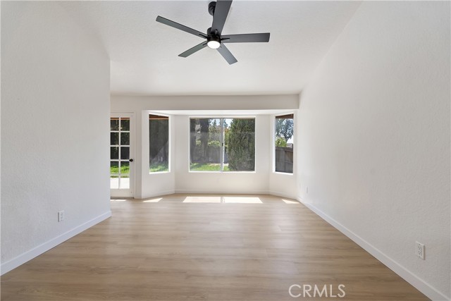 24185 Rimview Road, Moreno Valley CA: https://media.crmls.org/medias/d58ea544-c5b6-4e66-9b0c-ce19b7b6f1be.jpg