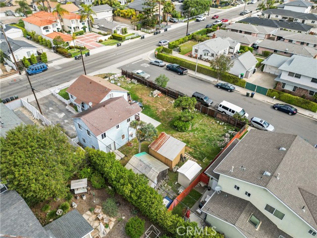2110 Orange Avenue, Costa Mesa CA: https://media.crmls.org/medias/d58f6b3c-4ffc-4ee7-ba92-22fa3c93bbb3.jpg