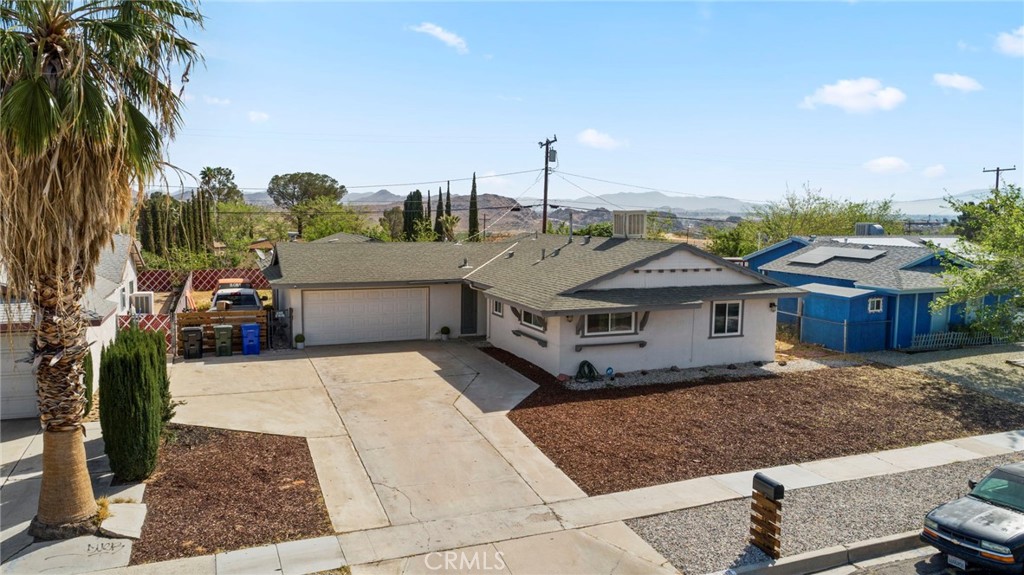 15713 Gazelle St
