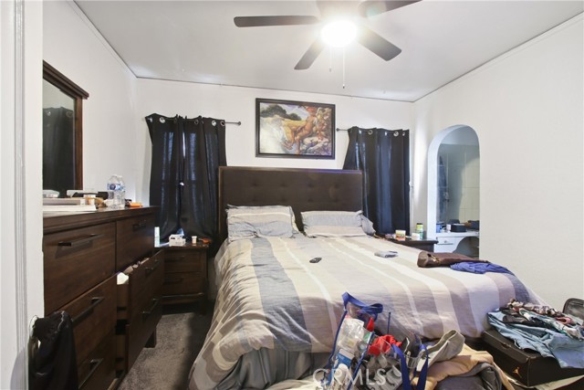 159 E 105th Street, Los Angeles CA: https://media.crmls.org/medias/d59138c6-46d4-40b0-944f-3dd3a2036443.jpg