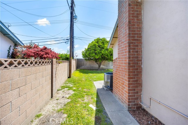 Detail Gallery Image 20 of 22 For 11422 Cherry St, Los Alamitos,  CA 90720 - 3 Beds | 2 Baths