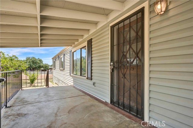 16272 27th Avenue, Clearlake CA: https://media.crmls.org/medias/d592ac9f-5361-4436-82f8-6e70bd237670.jpg