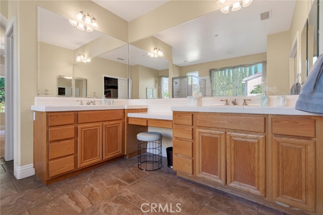 Image 25 of 49 For 7470 Chateau Ridge Lane