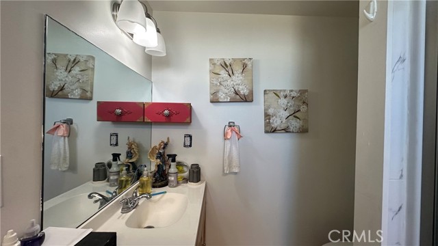 69481 Midpark Drive, Desert Hot Springs CA: https://media.crmls.org/medias/d59315e9-690c-4fce-b584-18c3508b0460.jpg