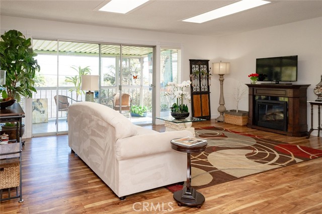 Detail Gallery Image 8 of 54 For 1980 Mckinney Way #13r (M15), Seal Beach,  CA 90740 - 2 Beds | 2 Baths