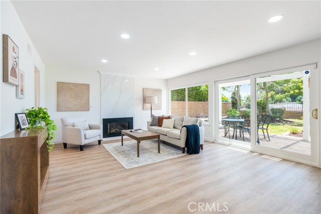26982 Pueblonuevo Drive, Mission Viejo CA: https://media.crmls.org/medias/d59391a3-5d4d-49df-8f39-c15352e45461.jpg