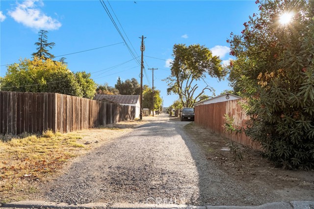 1171 Peach Street, Corning CA: https://media.crmls.org/medias/d593e1fb-b7b7-481f-b0d3-e6991e69cf51.jpg