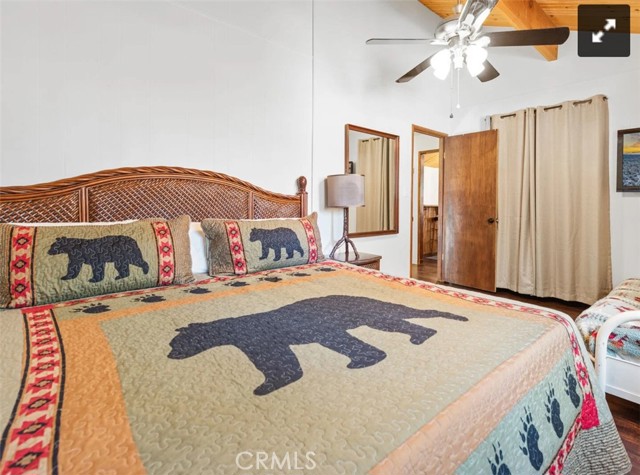 Detail Gallery Image 12 of 17 For 212 W Aeroplane Bld, Big Bear City,  CA 92314 - 2 Beds | 1 Baths