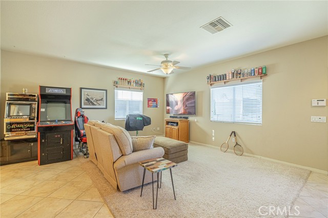 Image 43 of 72 For 2534 Desert Rose Drive