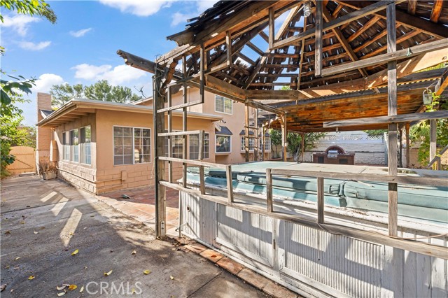 Detail Gallery Image 12 of 66 For 22211 Barbacoa, Saugus,  CA 91350 - 4 Beds | 3 Baths