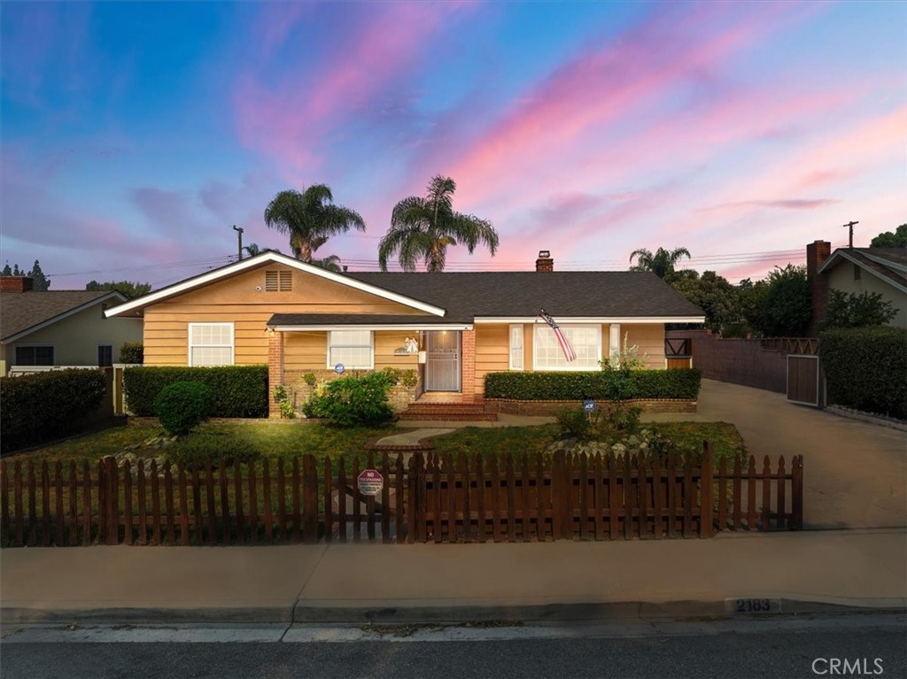 2183 Sinclair Street
