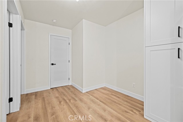 Detail Gallery Image 11 of 24 For 21209 De La Guerra St, Woodland Hills,  CA 91364 - 1 Beds | 1 Baths