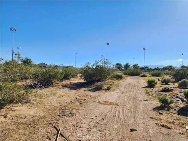 Detail Gallery Image 1 of 7 For 0 Topaz Rd, Victorville,  CA 92392 - – Beds | – Baths