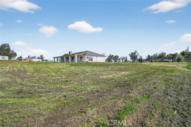 Detail Gallery Image 9 of 37 For 19774 Road 31, Madera,  CA 93638 - 4 Beds | 3 Baths