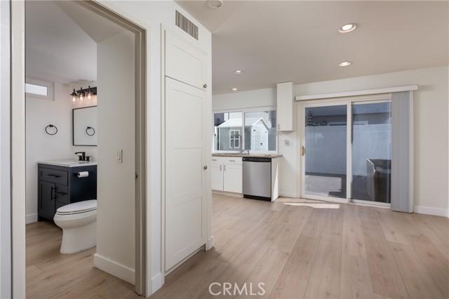 Detail Gallery Image 15 of 36 For 9538 Bickley Dr #2,  Huntington Beach,  CA 92646 - 2 Beds | 1/1 Baths