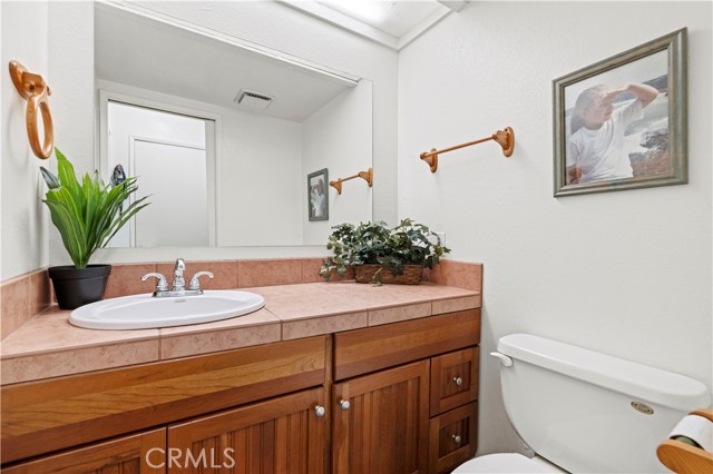 Detail Gallery Image 36 of 55 For 25139 Amberley Way, Valencia,  CA 91355 - 3 Beds | 2 Baths