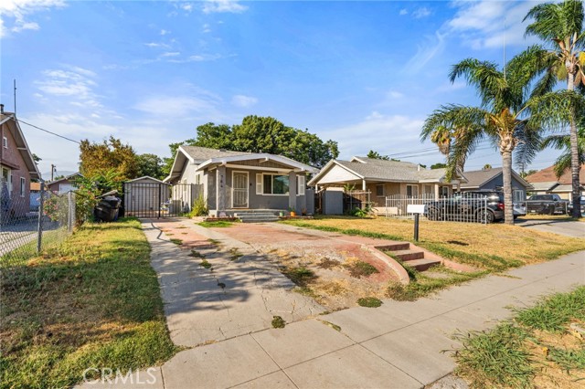 764 W Olive Street, San Bernardino CA: https://media.crmls.org/medias/d596db61-4b05-4518-ae4e-8537e11e2af8.jpg