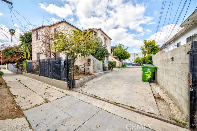 Detail Gallery Image 4 of 20 For 1709 Sichel St, Los Angeles,  CA 90031 - – Beds | – Baths