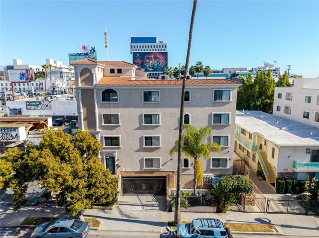 Detail Gallery Image 19 of 21 For 1466 Tamarind Ave #301,  Los Angeles,  CA 90028 - 2 Beds | 2 Baths