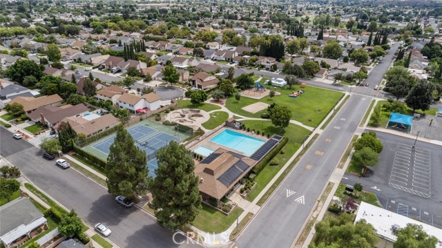 2339 Amberly Place photo 7