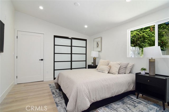 Detail Gallery Image 47 of 65 For 22284 Avenue San Luis, Woodland Hills,  CA 91364 - 6 Beds | 5/1 Baths