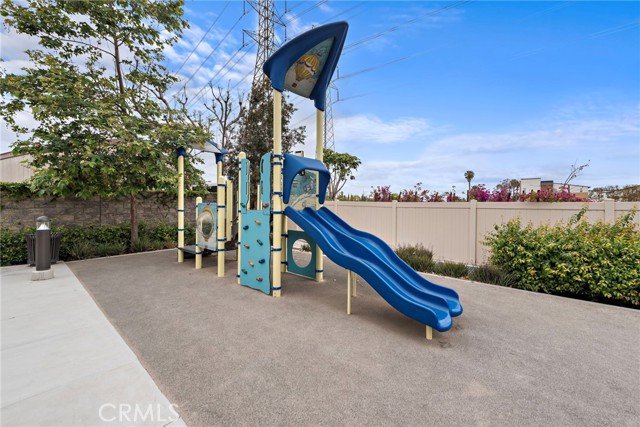 8103 Cooper Lane, Gardena CA: https://media.crmls.org/medias/d5985704-c344-4f84-b16c-31c666e19184.jpg