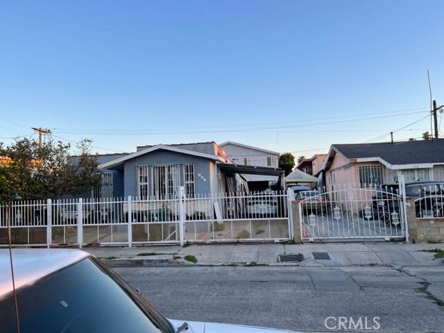 442 W 88th Place, Los Angeles, CA 90003