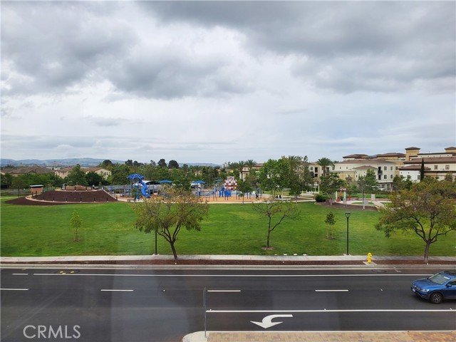 Detail Gallery Image 29 of 31 For 430 Transport, Tustin,  CA 92782 - 4 Beds | 3/1 Baths