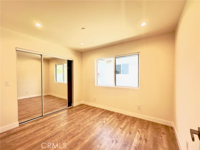 Detail Gallery Image 9 of 14 For 15950 Cohasset St, Van Nuys,  CA 91406 - 3 Beds | 2/1 Baths