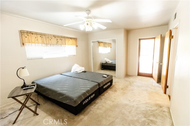 3915 Dwight Way, San Bernardino CA: https://media.crmls.org/medias/d5992d24-f740-4103-bd9b-d32520006627.jpg
