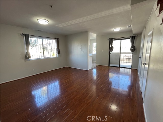 225 N Marguerita