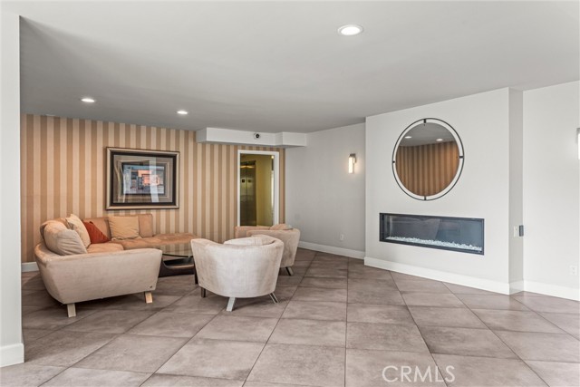 1230 Horn Avenue, West Hollywood CA: https://media.crmls.org/medias/d59a6b0d-b6bf-4ef7-8de7-5ad9b2a2abcb.jpg