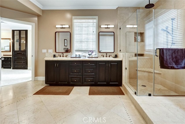 Detail Gallery Image 37 of 65 For 4751 Topeka Dr, Tarzana,  CA 91356 - 5 Beds | 6 Baths