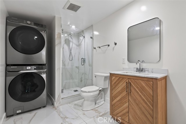 13214 Stagg Street photo 9