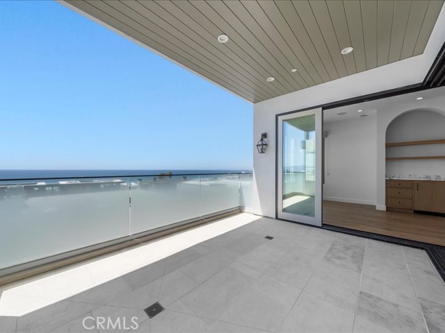 Detail Gallery Image 20 of 61 For 505 Bayview Dr, Manhattan Beach,  CA 90266 - 3 Beds | 3/1 Baths