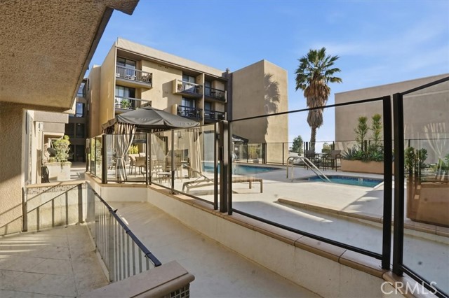 Detail Gallery Image 33 of 44 For 7320 Hawthorn Ave #108,  Los Angeles,  CA 90046 - 2 Beds | 2 Baths