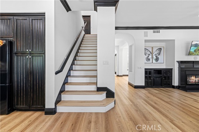 26556 Beecher Lane, Stevenson Ranch CA: https://media.crmls.org/medias/d59e8e56-038b-4b89-abe2-bad79c1e2917.jpg
