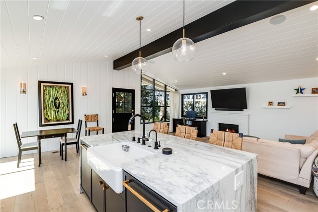 3212 Poinsettia Avenue, Manhattan Beach, California 90266, 3 Bedrooms Bedrooms, ,2 BathroomsBathrooms,Residential,Sold,Poinsettia,SB22036915