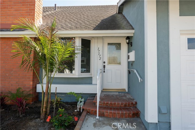 Detail Gallery Image 5 of 44 For 17172 Apel, Huntington Beach,  CA 92649 - 4 Beds | 3 Baths