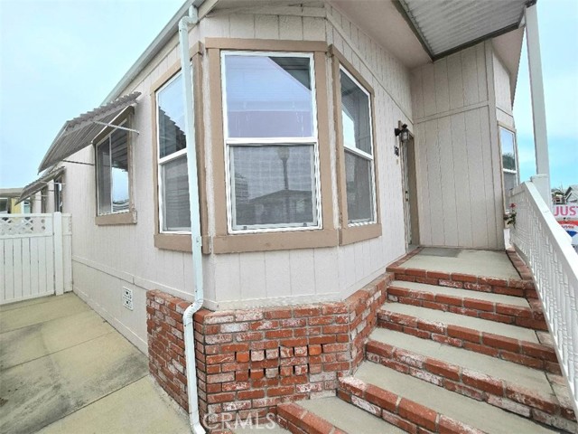 Detail Gallery Image 4 of 45 For 20701 Beach Blvd #168,  Huntington Beach,  CA 62648 - 3 Beds | 2 Baths