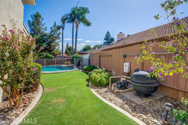 2600 Oak Grove, Bakersfield CA: https://media.crmls.org/medias/d5a289d8-f4ae-4db8-b67f-d5600660c7c3.jpg