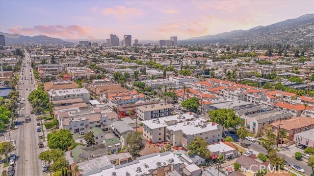 Detail Gallery Image 34 of 36 For 1304 Stanley #10,  Glendale,  CA 91206 - 3 Beds | 2 Baths