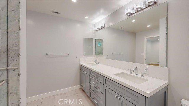 Detail Gallery Image 27 of 50 For 3119 Mesa Verde Dr, Burbank,  CA 91504 - 4 Beds | 3 Baths