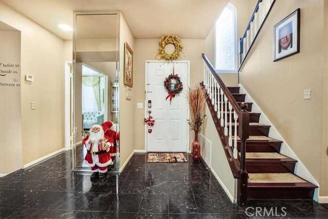 18612 Hilton Court, Canyon Country CA: https://media.crmls.org/medias/d5a548da-361b-47b5-a7e7-be386aff6a83.jpg