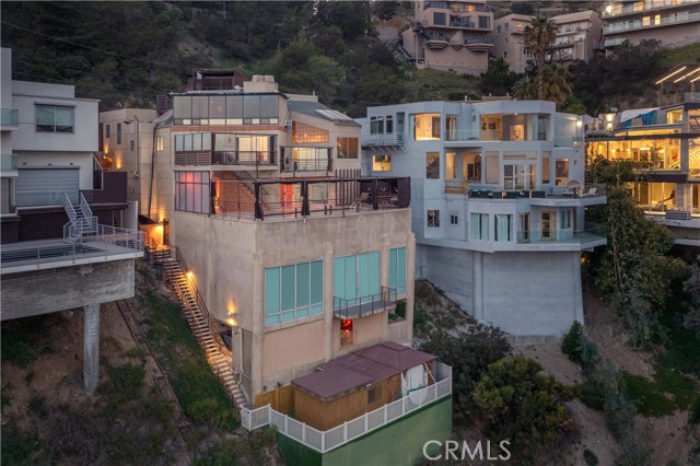 Detail Gallery Image 1 of 53 For 2189 B Sunset Plaza Dr, Los Angeles,  CA 90069 - 5 Beds | 6 Baths