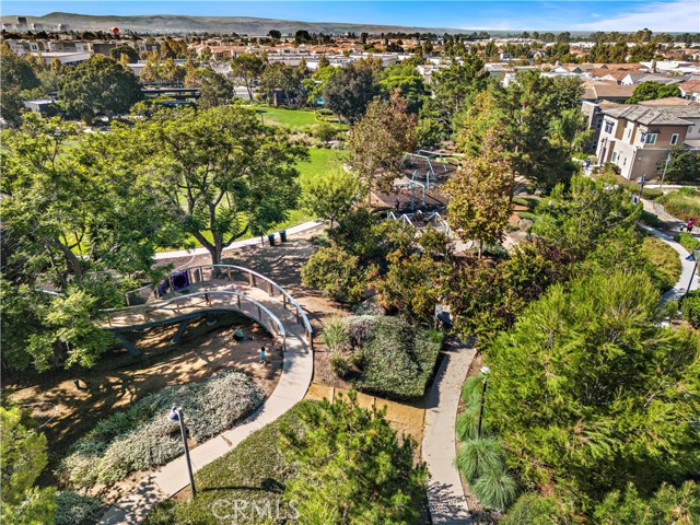 103 Aims, Irvine CA: https://media.crmls.org/medias/d5a614ca-d343-4ba3-8508-fd1396271048.jpg