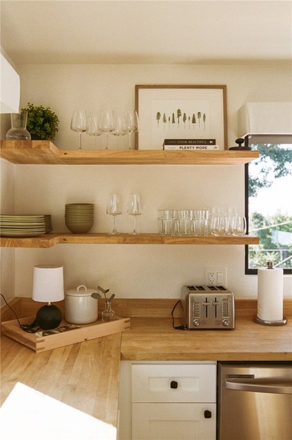 Detail Gallery Image 13 of 59 For 481 Heliotrope Dr, Lake Arrowhead,  CA 92352 - 3 Beds | 2/1 Baths