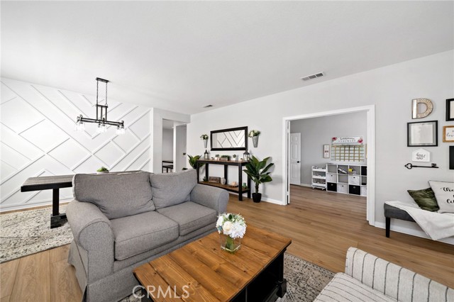 Detail Gallery Image 6 of 42 For 27286 Wedgewood Way, Murrieta,  CA 92562 - 4 Beds | 2 Baths