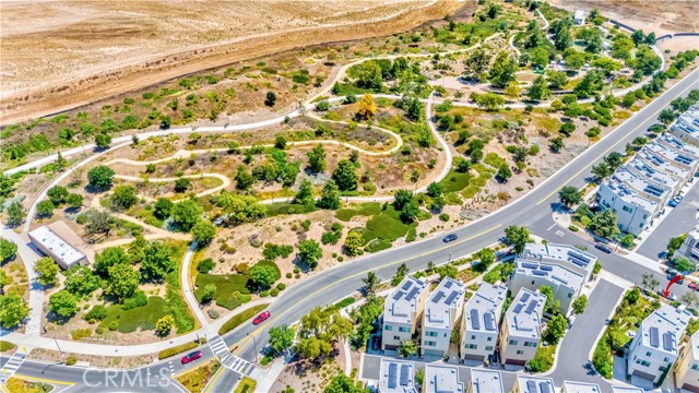 195 Stellar, Irvine CA: https://media.crmls.org/medias/d5a6e00a-c21c-40fc-9d68-366d3ffdb7e3.jpg